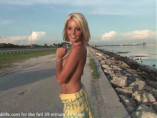 blonde hair big titted blonde milf in tampa flashing tits in public
